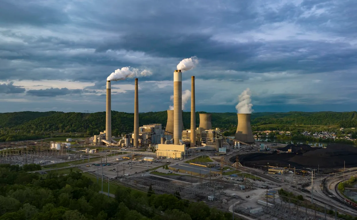 Environmental Groups Sue Over Dodgy DOE Climate Report Used to Justify Repeal of EPA’s 'Endangerment Finding'