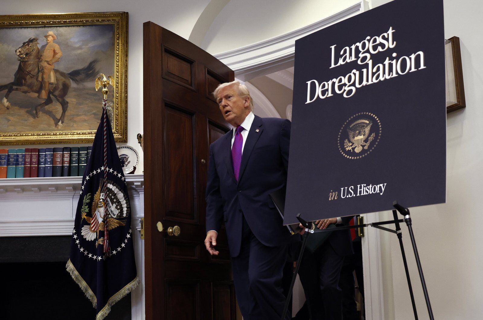 Trump Revokes Legal Foundation of U.S. Climate Regulation, Ending Federal Vehicle Emissions Standards