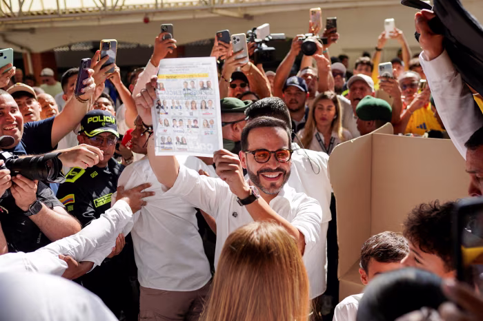 Colombia Heads to a Polarizing Runoff After Surprise Election Upset