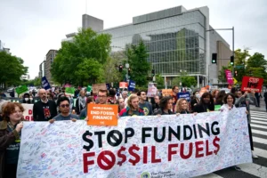 World’s Largest Banks Increase Fossil Fuel Financing to $906 Billion Despite Climate Commitments