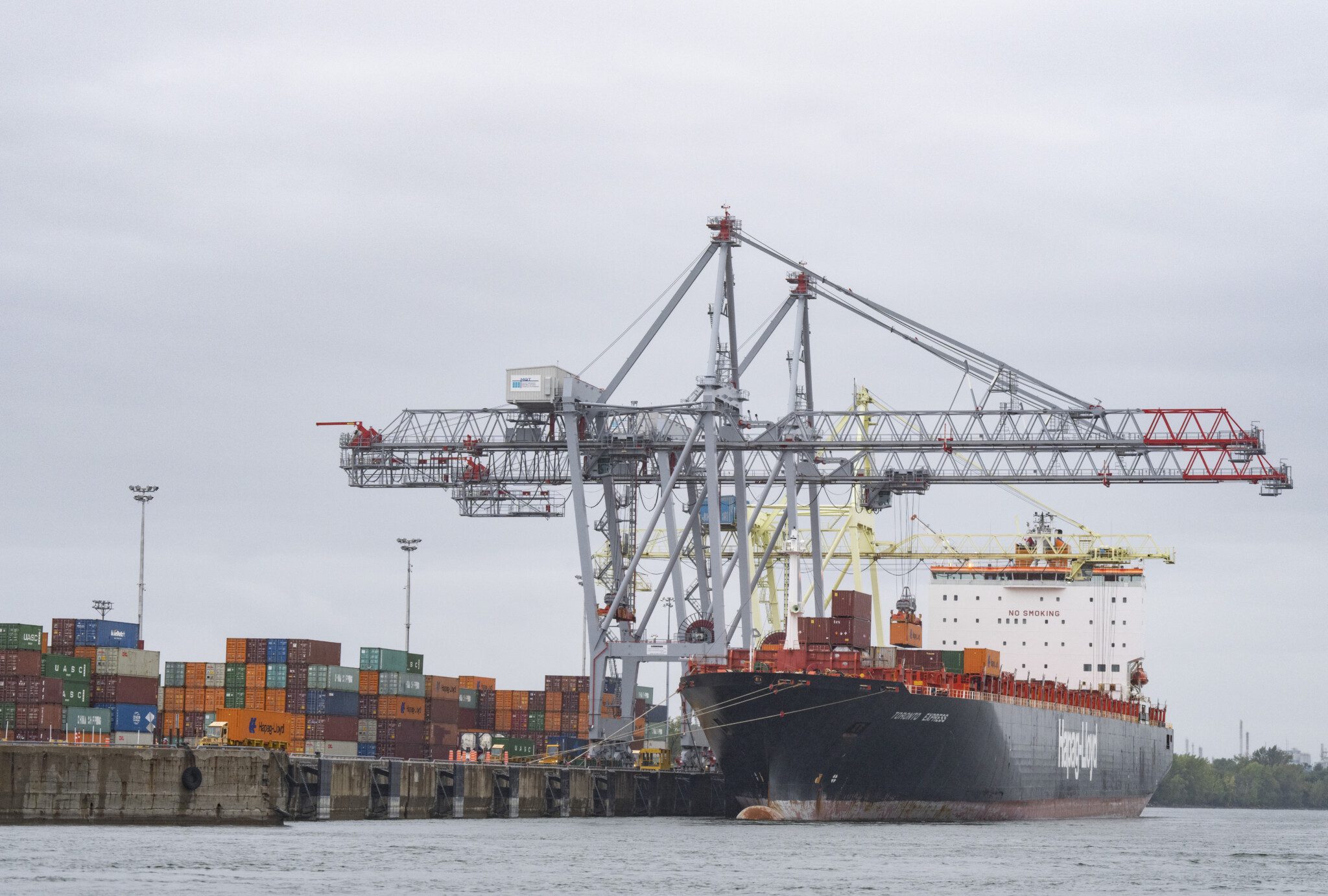 Container port handling Canadian exports as trade diversification accelerates